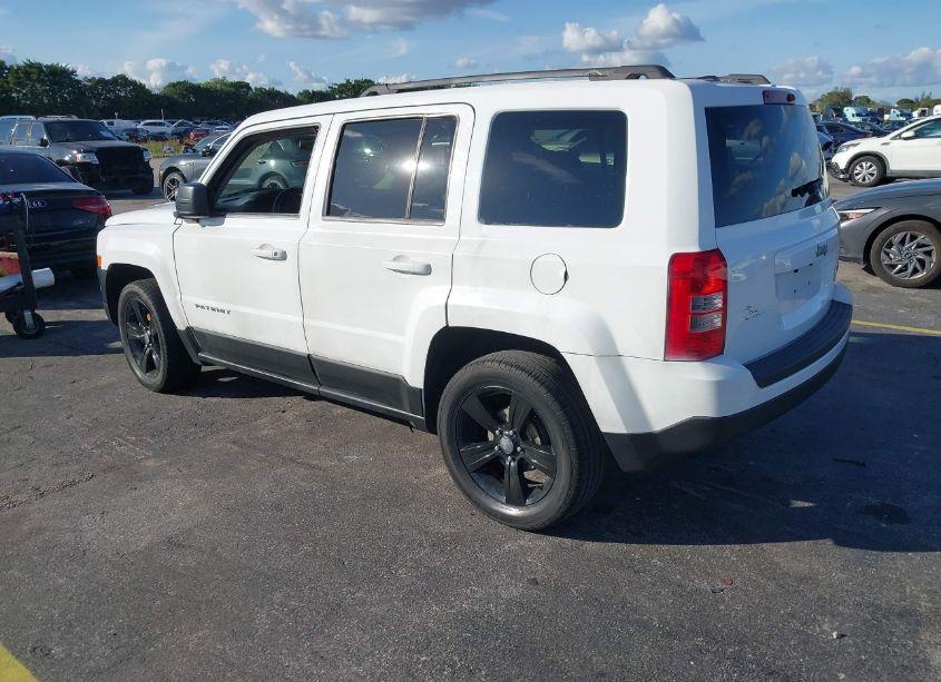 Photo 3 of 2013 Jeep Patriot LATITUDE (VIN 1C4NJPFB6DD102776)