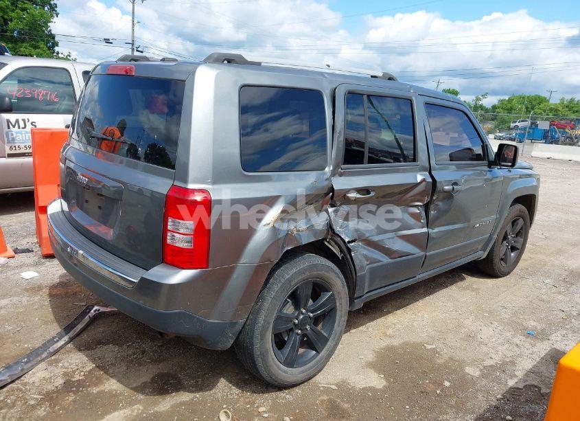 Photo 6 of 2013 Jeep Patriot LATITUDE (VIN 1C4NJPFB6DD187795)