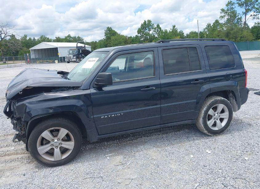 Photo 15 of 2014 Jeep Patriot LATITUDE (VIN 1C4NJPFB6ED606620)