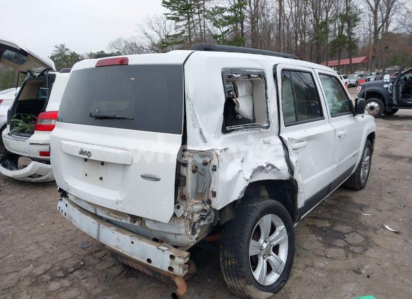 Photo 6 of 2015 Jeep Patriot LATITUDE (VIN 1C4NJPFB7FD120125)