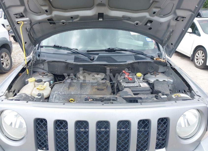 Photo 10 of 2016 Jeep Patriot LATITUDE (VIN 1C4NJPFB7GD576918)