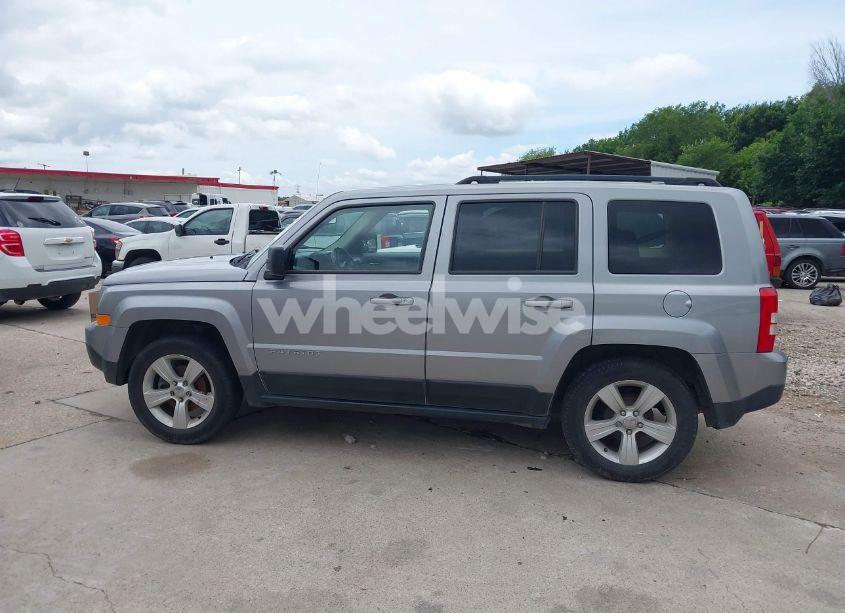 Photo 14 of 2016 Jeep Patriot LATITUDE (VIN 1C4NJPFB7GD576918)
