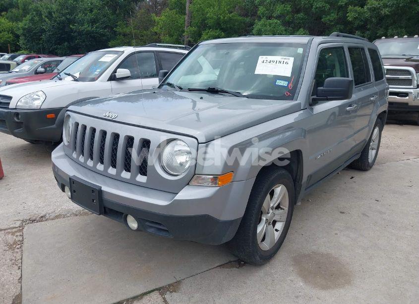 Photo 2 of 2016 Jeep Patriot LATITUDE (VIN 1C4NJPFB7GD576918)