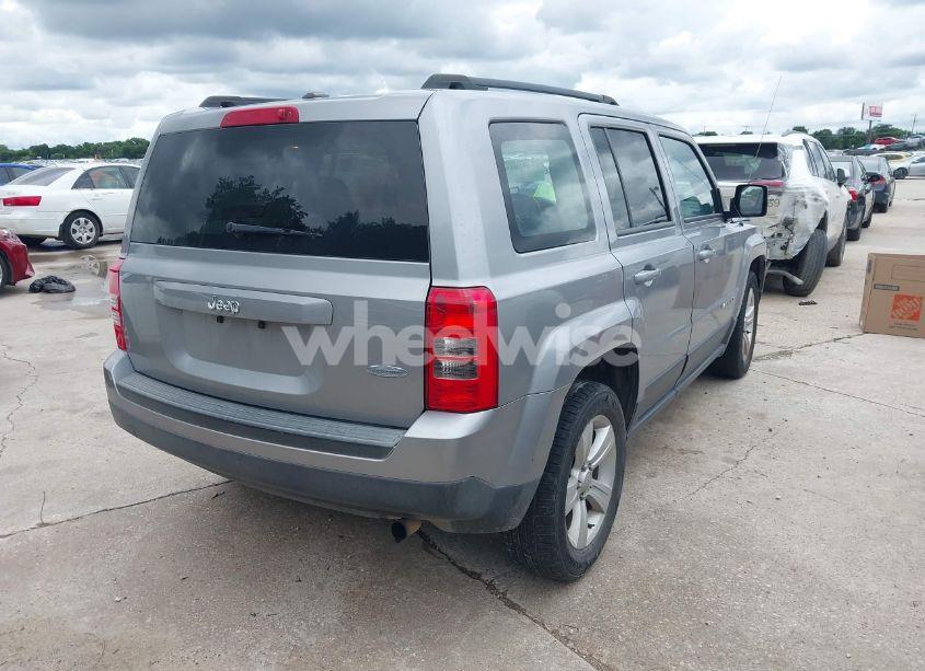Photo 4 of 2016 Jeep Patriot LATITUDE (VIN 1C4NJPFB7GD576918)