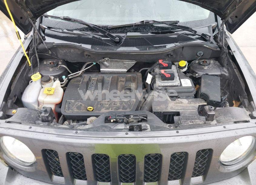 Photo 10 of 2016 Jeep Patriot LATITUDE (VIN 1C4NJPFB7GD682060)