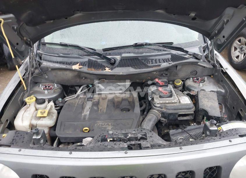 Photo 10 of 2013 Jeep Patriot LATITUDE (VIN 1C4NJPFB8DD129848)