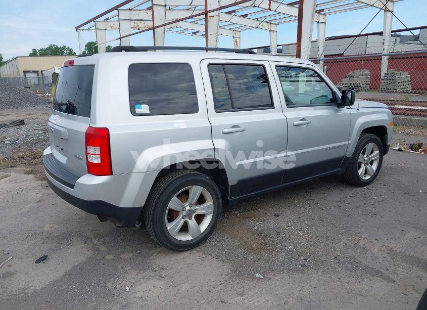 Photo 4 of 2014 Jeep Patriot LATITUDE (VIN 1C4NJPFB8ED509998)