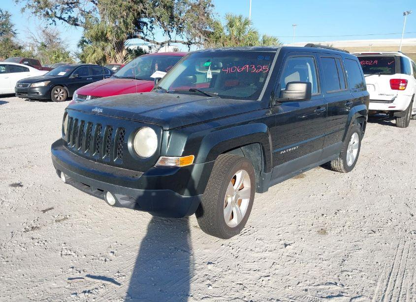 Photo 2 of 2013 Jeep Patriot LATITUDE (VIN 1C4NJPFB9DD140745)