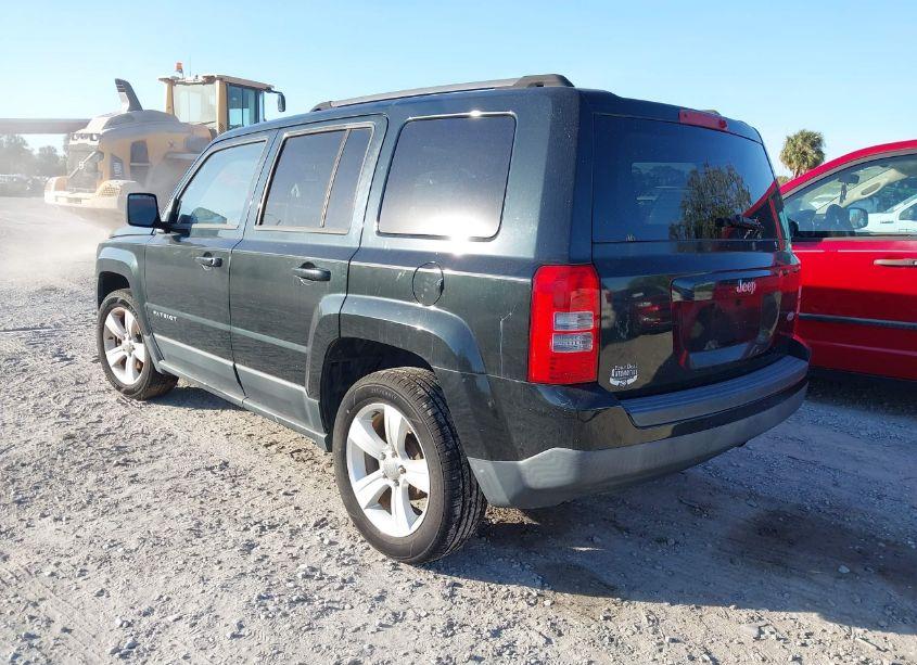 Photo 3 of 2013 Jeep Patriot LATITUDE (VIN 1C4NJPFB9DD140745)