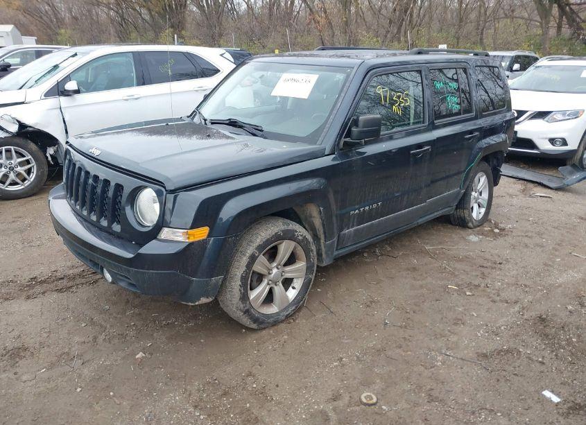 Photo 2 of 2015 Jeep Patriot LATITUDE (VIN 1C4NJPFB9FD235776)