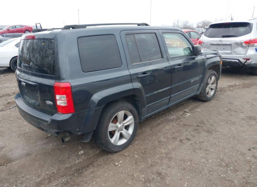 Photo 4 of 2015 Jeep Patriot LATITUDE (VIN 1C4NJPFB9FD235776)