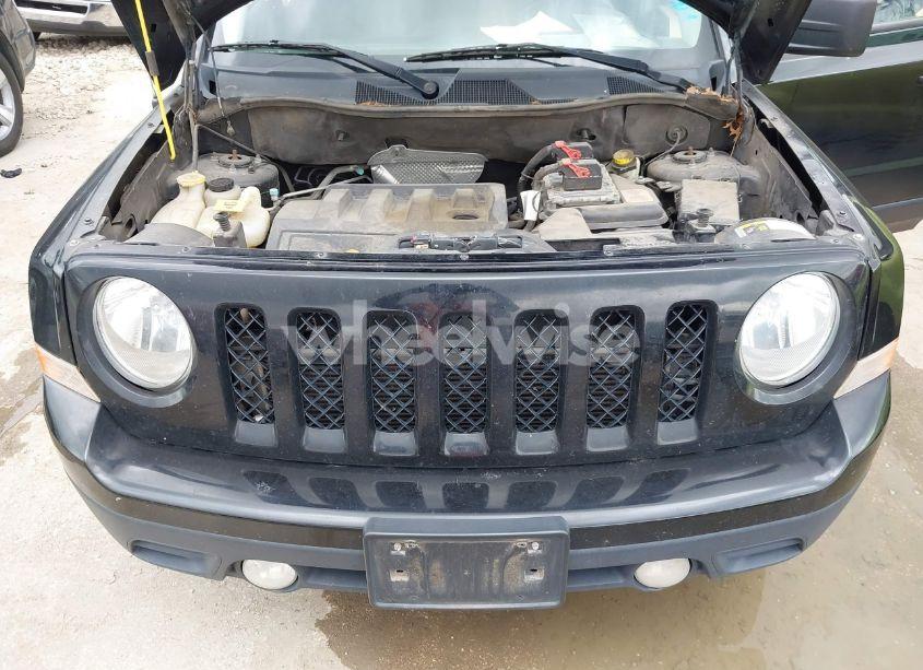 Photo 10 of 2016 Jeep Patriot LATITUDE (VIN 1C4NJPFB9GD584308)