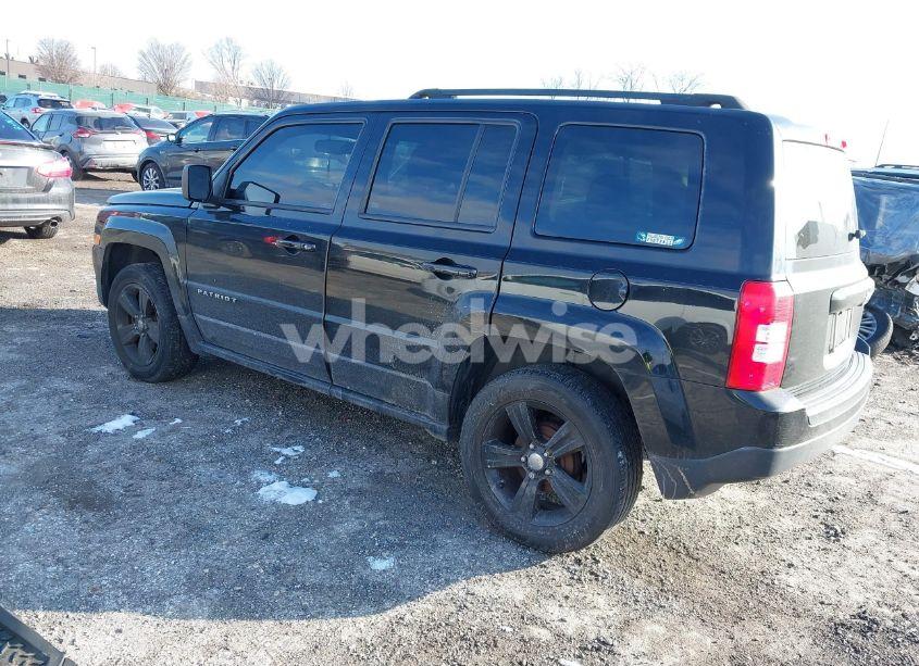 Photo 3 of 2017 Jeep Patriot LATITUDE FWD (VIN 1C4NJPFB9HD102504)