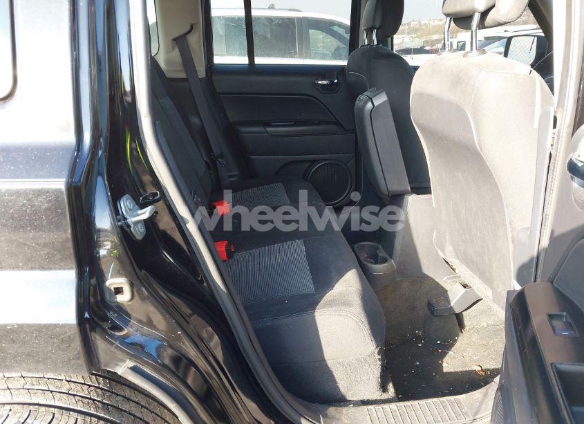 Photo 8 of 2017 Jeep Patriot LATITUDE FWD (VIN 1C4NJPFB9HD102504)