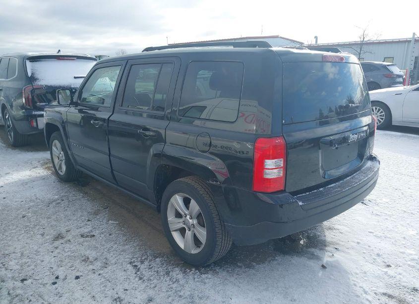 Photo 3 of 2015 Jeep Patriot LATITUDE (VIN 1C4NJPFBXFD349589)
