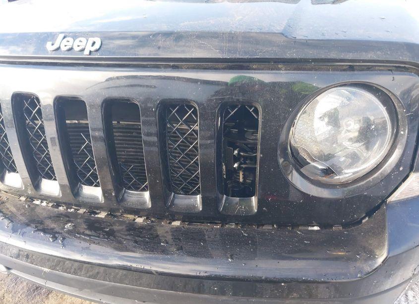 Photo 6 of 2015 Jeep Patriot LATITUDE (VIN 1C4NJPFBXFD349589)