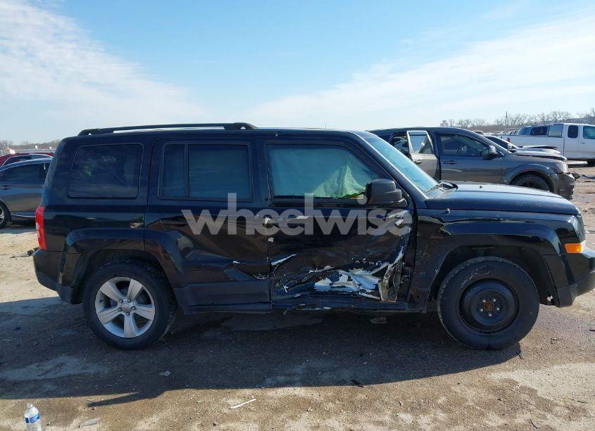 Photo 13 of 2016 Jeep Patriot LATITUDE (VIN 1C4NJPFBXGD576945)