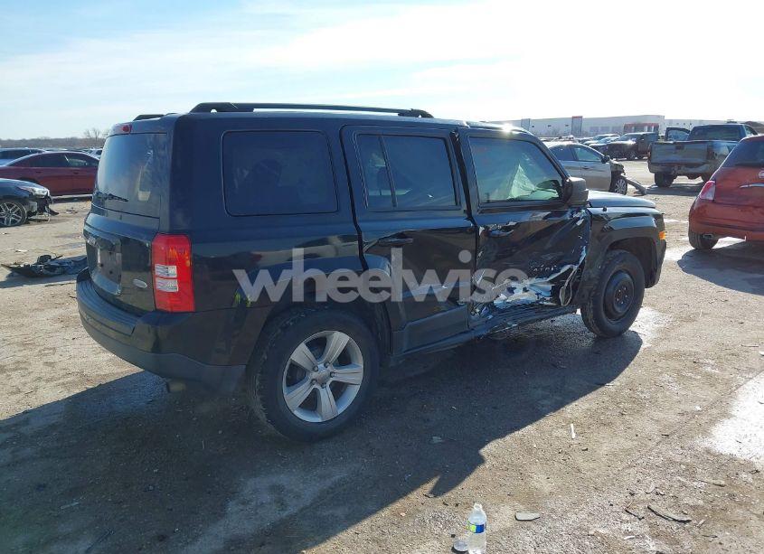 Photo 4 of 2016 Jeep Patriot LATITUDE (VIN 1C4NJPFBXGD576945)