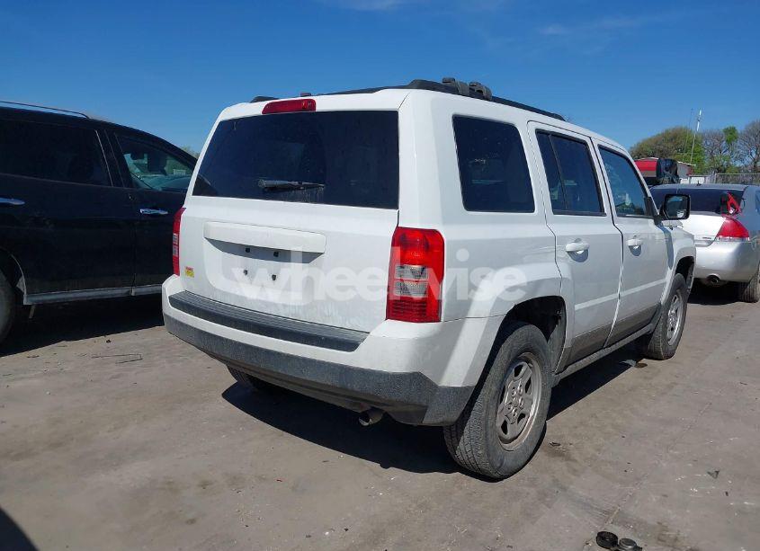 Photo 4 of 2015 Jeep Patriot SPORT/NORTH (VIN 1C4NJRAB4FD393641)