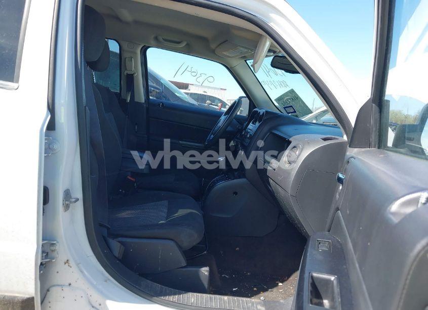 Photo 5 of 2015 Jeep Patriot SPORT/NORTH (VIN 1C4NJRAB4FD393641)