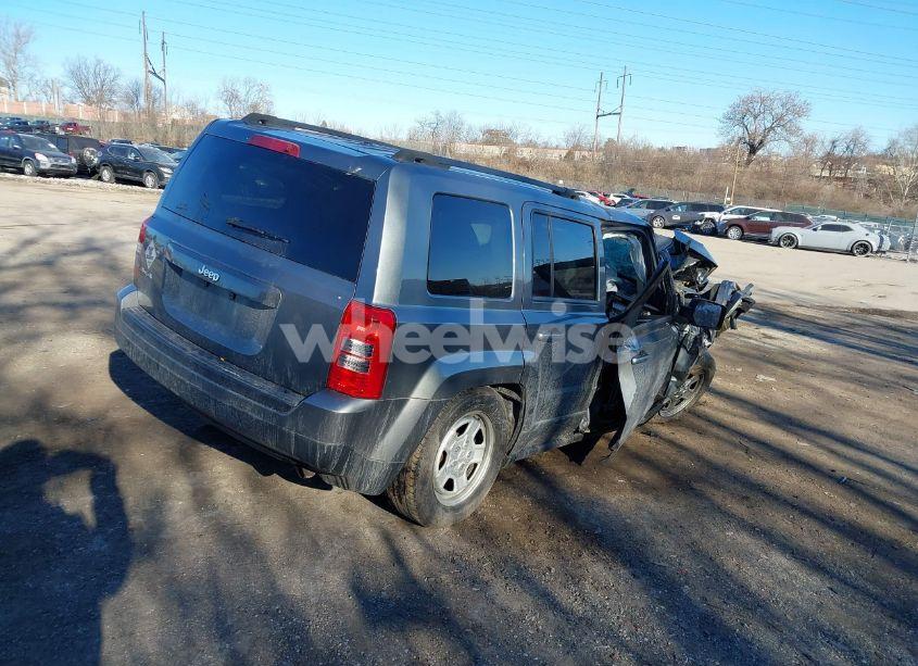 Photo 4 of 2012 Jeep Patriot SPORT (VIN 1C4NJRBB0CD506978)