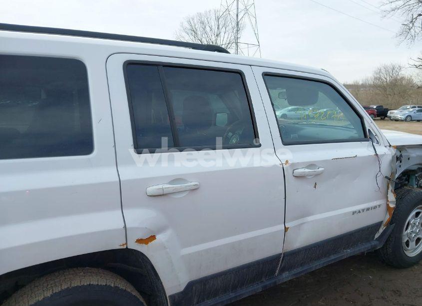 Photo 13 of 2012 Jeep Patriot SPORT (VIN 1C4NJRBB0CD572432)