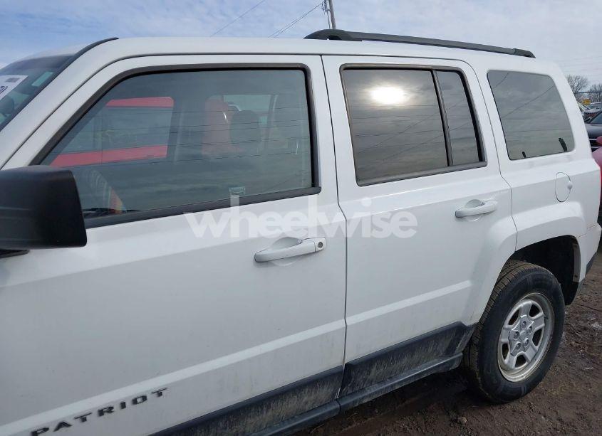 Photo 14 of 2012 Jeep Patriot SPORT (VIN 1C4NJRBB0CD572432)