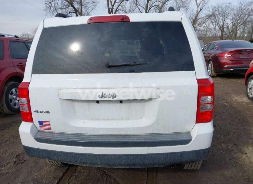 Photo 16 of 2012 Jeep Patriot SPORT (VIN 1C4NJRBB0CD572432)