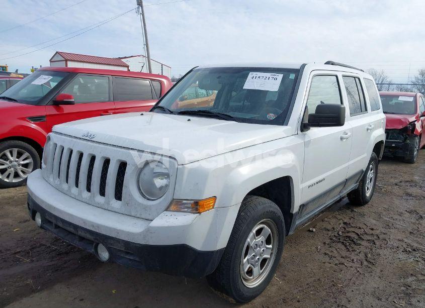 Photo 2 of 2012 Jeep Patriot SPORT (VIN 1C4NJRBB0CD572432)