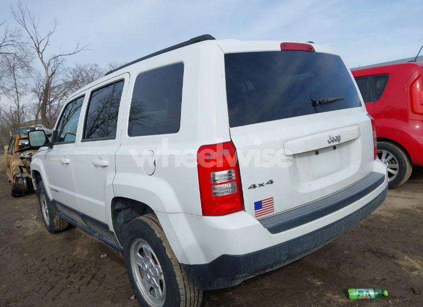 Photo 3 of 2012 Jeep Patriot SPORT (VIN 1C4NJRBB0CD572432)