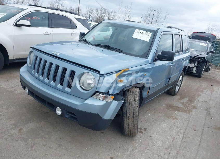 Photo 2 of 2013 Jeep Patriot SPORT (VIN 1C4NJRBB0DD196266)