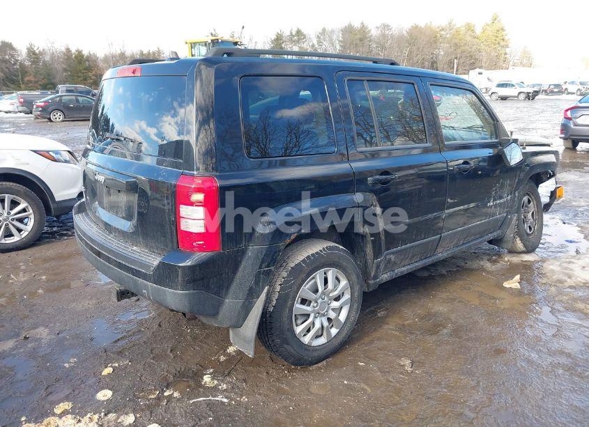 Photo 4 of 2013 Jeep Patriot SPORT (VIN 1C4NJRBB0DD234675)