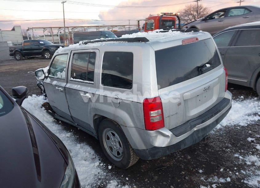 Photo 3 of 2014 Jeep Patriot SPORT (VIN 1C4NJRBB0ED506658)