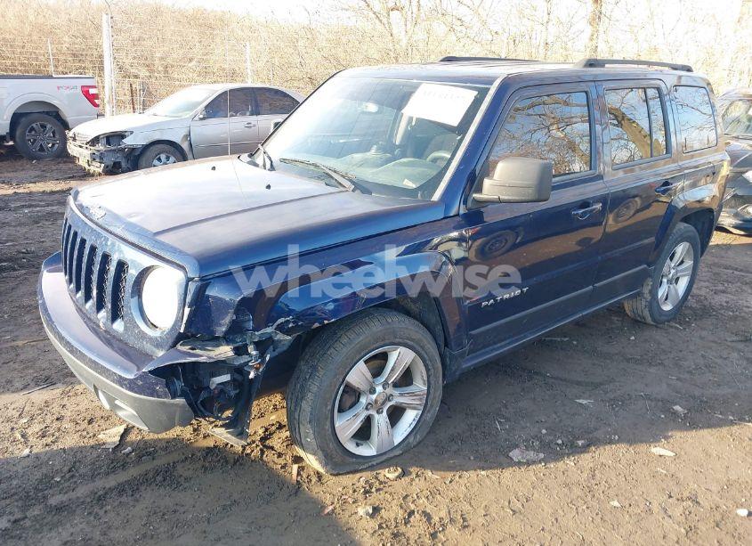 Photo 2 of 2014 Jeep Patriot SPORT (VIN 1C4NJRBB0ED644426)