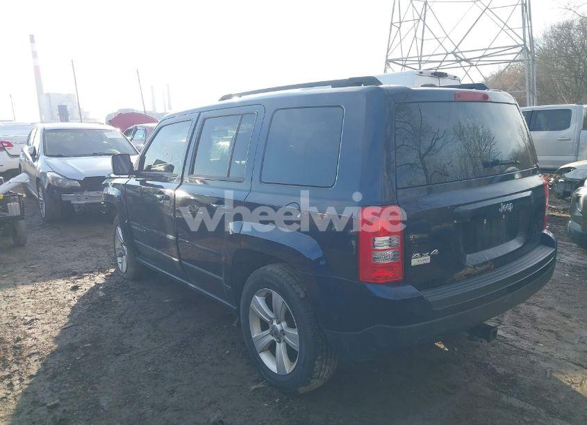 Photo 3 of 2014 Jeep Patriot SPORT (VIN 1C4NJRBB0ED644426)