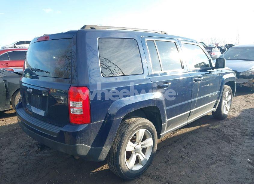 Photo 4 of 2014 Jeep Patriot SPORT (VIN 1C4NJRBB0ED644426)