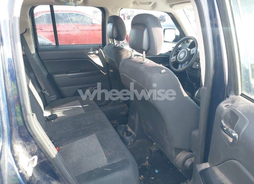 Photo 8 of 2014 Jeep Patriot SPORT (VIN 1C4NJRBB0ED644426)