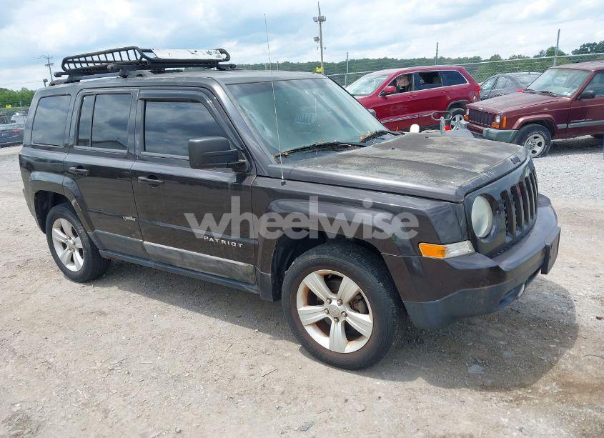 2014 Jeep Patriot SPORT (VIN 1C4NJRBB0ED847915) main photo
