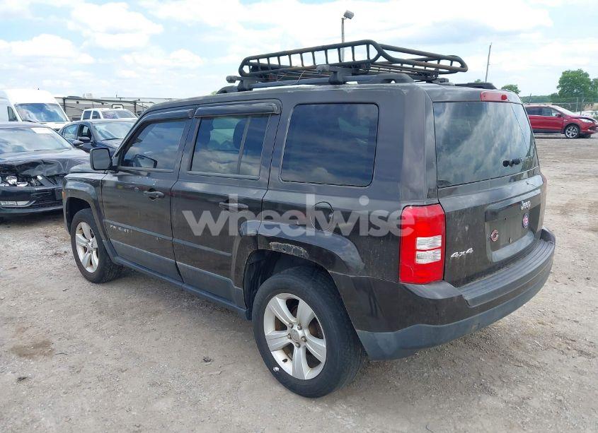 Photo 3 of 2014 Jeep Patriot SPORT (VIN 1C4NJRBB0ED847915)