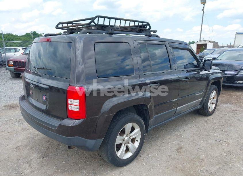 Photo 4 of 2014 Jeep Patriot SPORT (VIN 1C4NJRBB0ED847915)