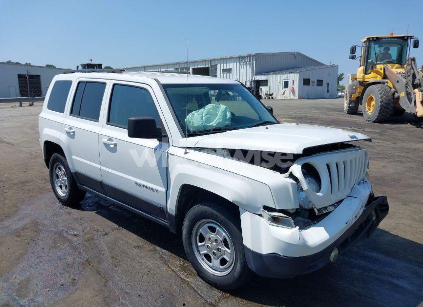 2015 Jeep Patriot SPORT (VIN 1C4NJRBB0FD142923) main photo