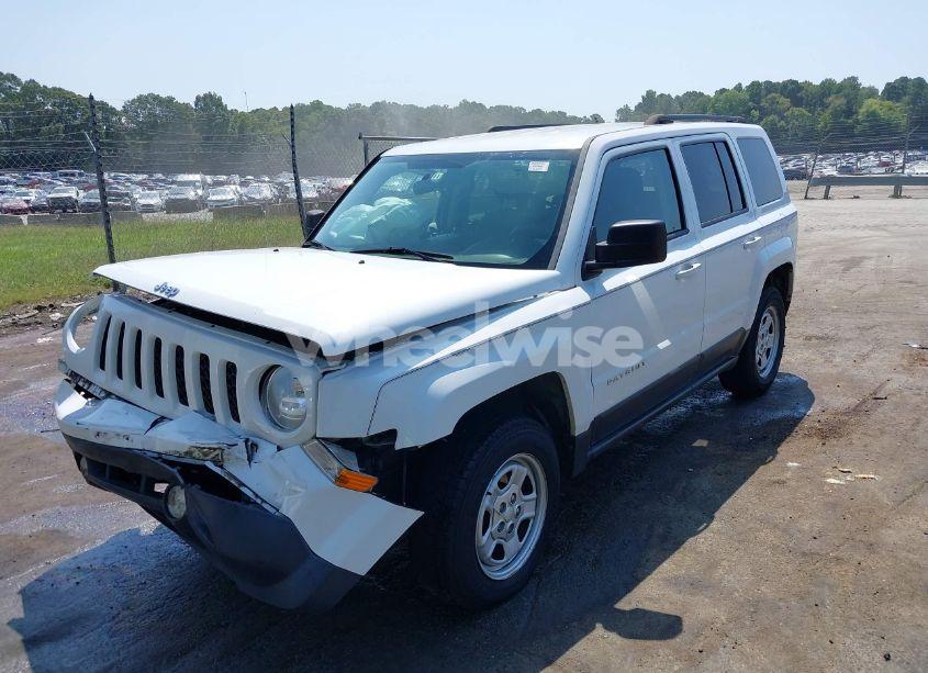 Photo 2 of 2015 Jeep Patriot SPORT (VIN 1C4NJRBB0FD142923)