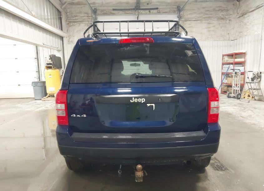 Photo 16 of 2015 Jeep Patriot SPORT (VIN 1C4NJRBB0FD148429)