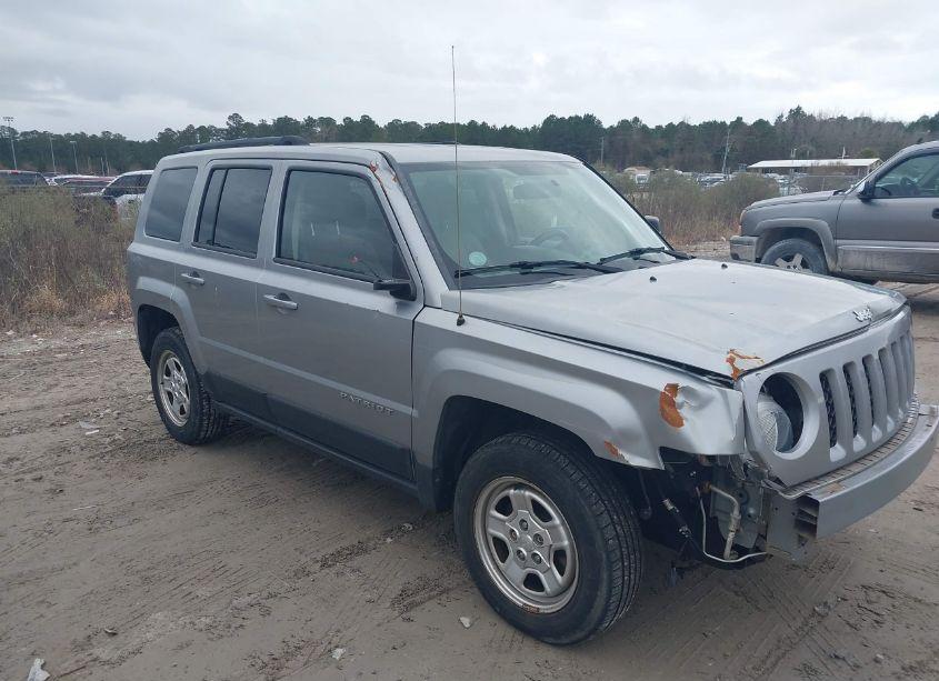 2015 Jeep Patriot SPORT (VIN 1C4NJRBB0FD214672) main photo