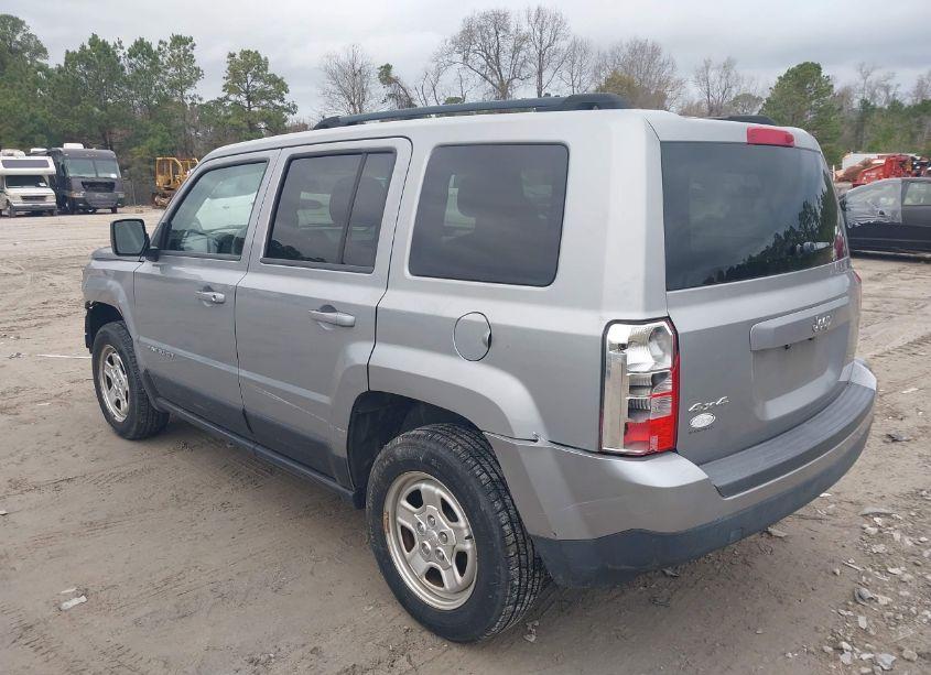 Photo 3 of 2015 Jeep Patriot SPORT (VIN 1C4NJRBB0FD214672)