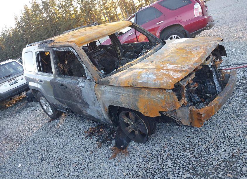 2015 Jeep Patriot SPORT (VIN 1C4NJRBB0FD357346) main photo