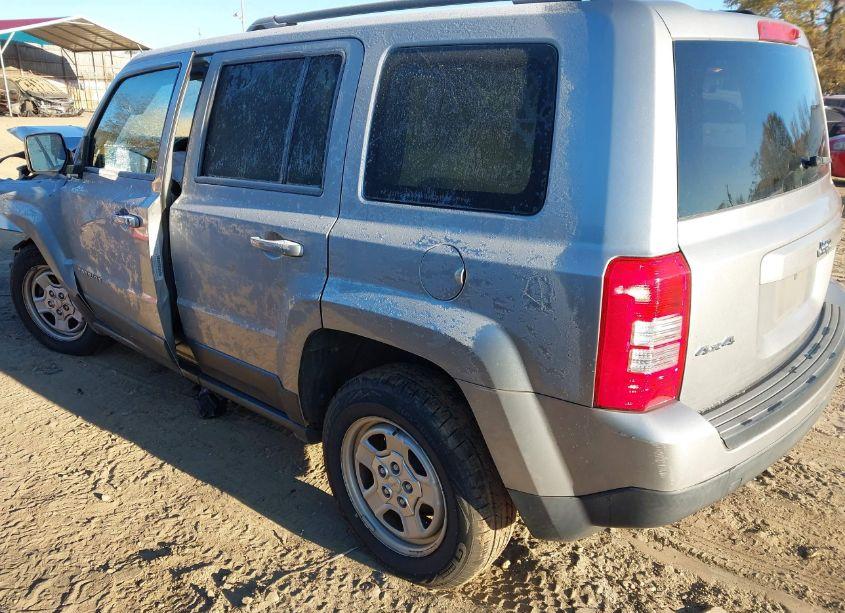 Photo 3 of 2015 Jeep Patriot SPORT (VIN 1C4NJRBB0FD408795)
