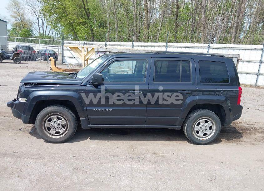 Photo 14 of 2016 Jeep Patriot SPORT (VIN 1C4NJRBB0GD549884)
