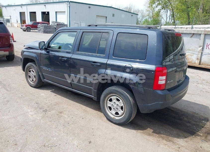 Photo 3 of 2016 Jeep Patriot SPORT (VIN 1C4NJRBB0GD549884)