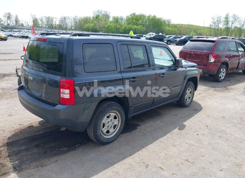 Photo 4 of 2016 Jeep Patriot SPORT (VIN 1C4NJRBB0GD549884)